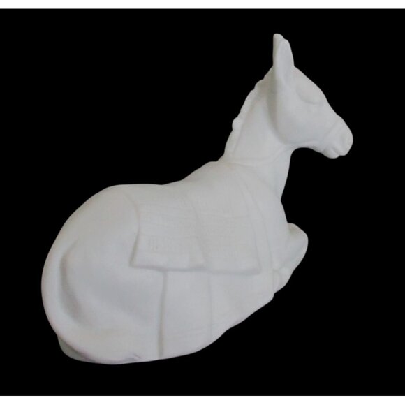 Avon Nativity Collectibles The Donkey Figurine  - Vintage 1984 White Porcelain - Picture 3 of 9